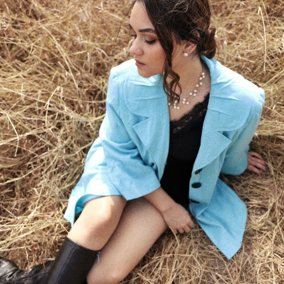 Meet your Posher, Melanie - Picture 2 of 3